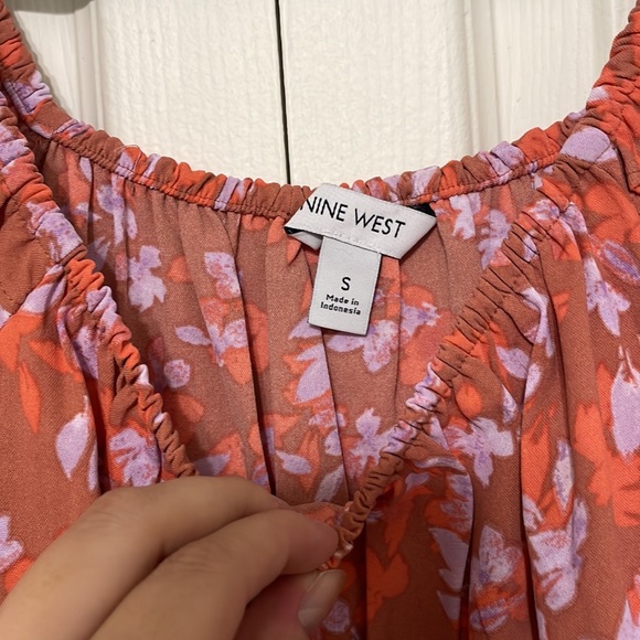 Nine West | Floral Blouse - Picture 3 of 4